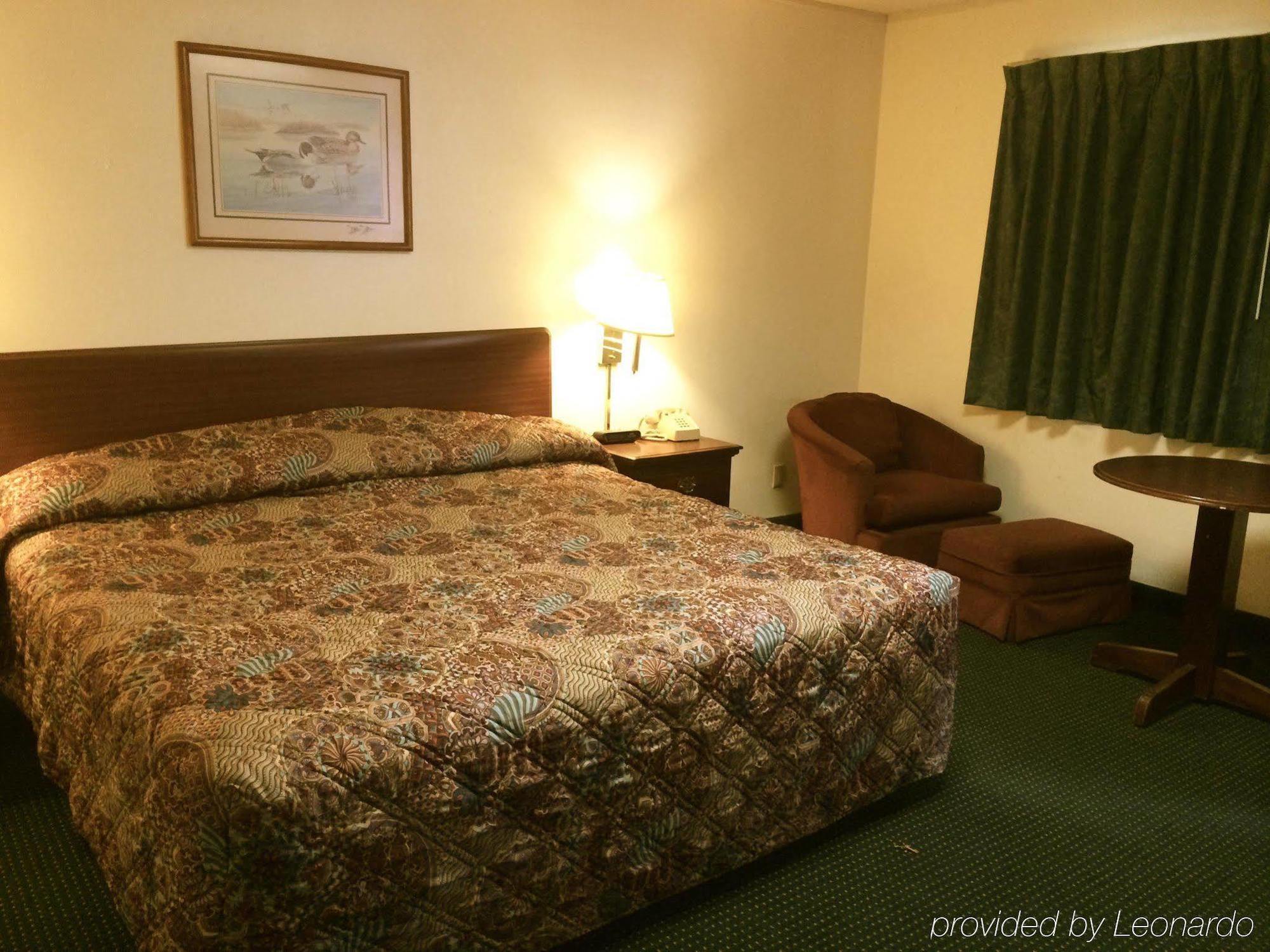 Rapids Inn & Suites Wisconsin Rapids Zewnętrze zdjęcie